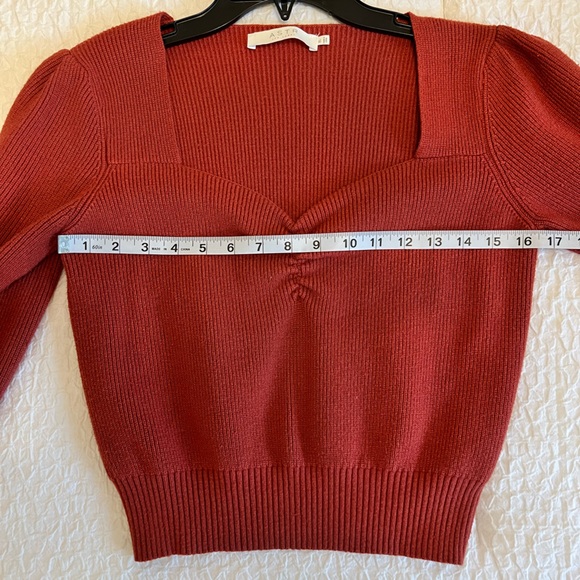 ASTR the Label Sweetheart Neck Ruch Front Knit Top – Size XL - Picture 4 of 8